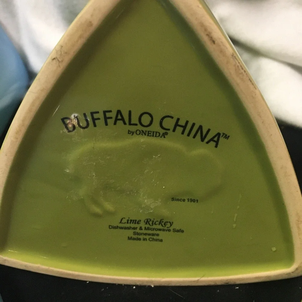 Oneida VTG MCM Buffalo China Triangle Canister Set of 3 Red Blue Green EUC Rare